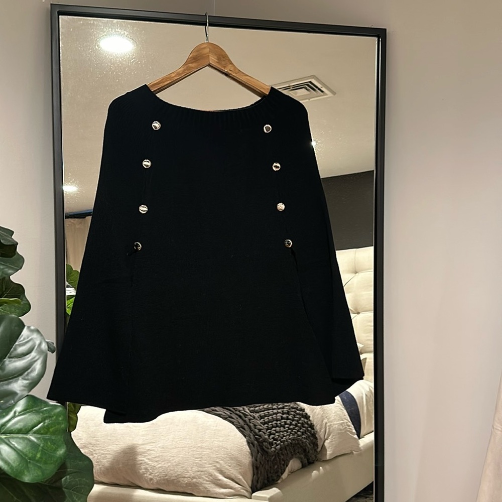 Gorgeous black cape